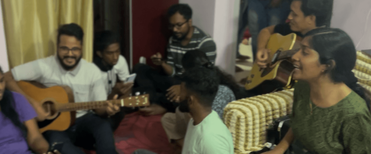 Cell group community